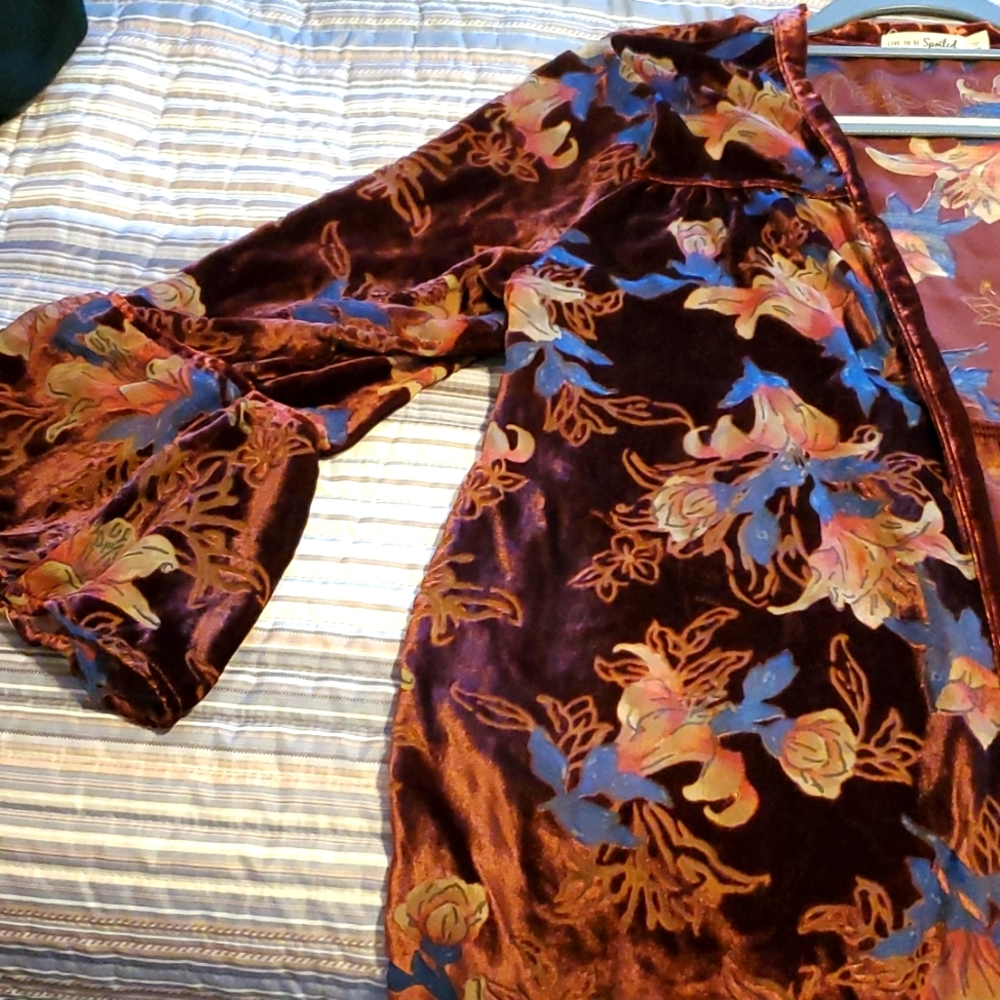 NWOT open cardigan velour and sheer.